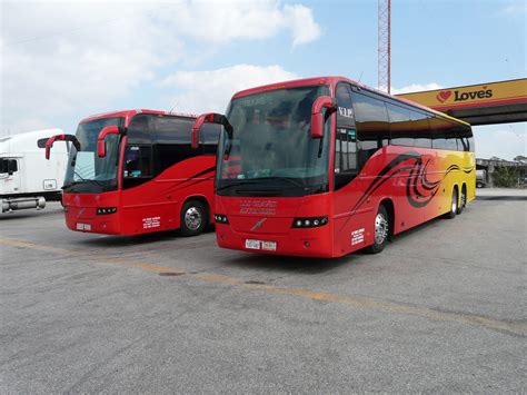 Los chavez autobuses - Les deseamos una Feliz Navidad de parte de todos en Los Chavez Autobuses!